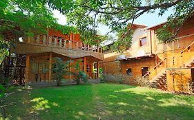 Brushwood Villa- Cottages